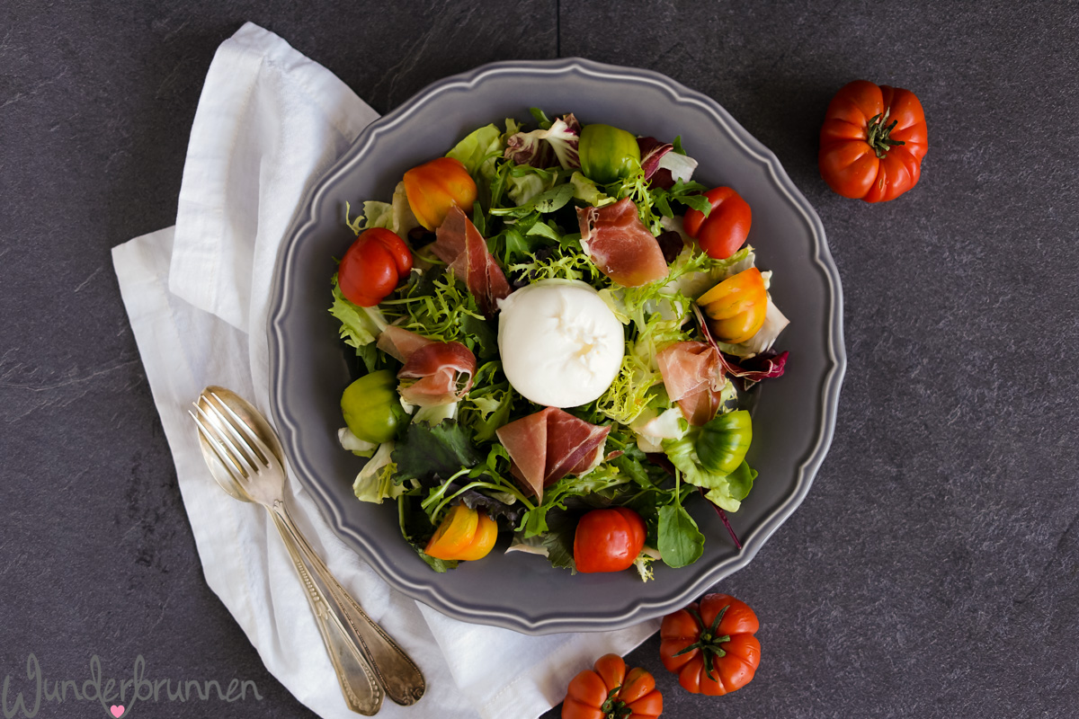 Kleines Foodbloggercamp - Salat mit Burrata - Wunderbrunnen - Foodblog - Fotografie
