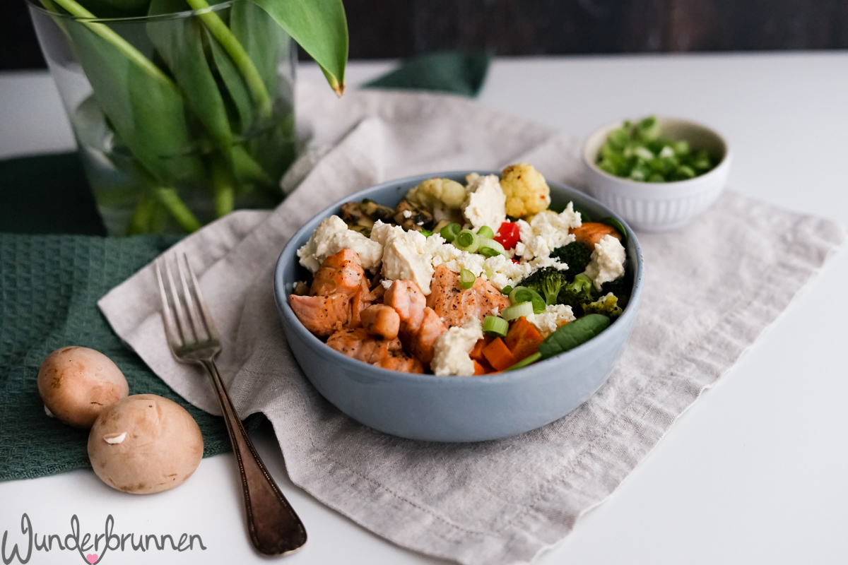 Gemüse-Bowl mit Lachs - Wunderbrunnen - Foodblog - Fotografie