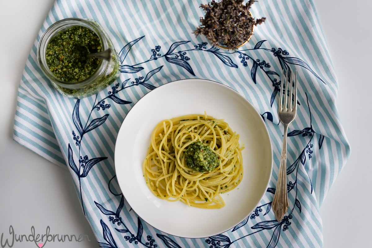 Pesto aus Radieschen-Grün - Wunderbrunnen - Foodblog - Fotografie